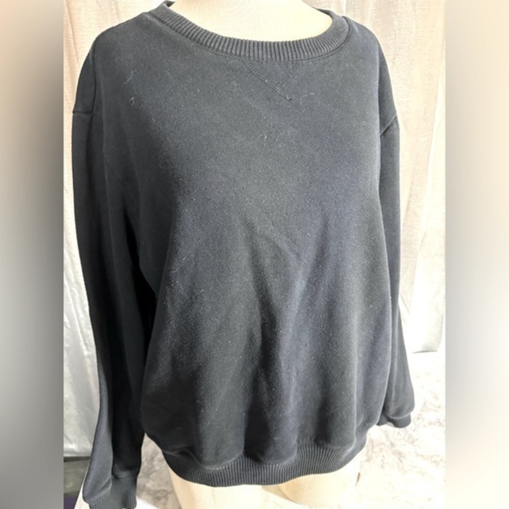Men’s starter sweatshirts size large (fits like medium)